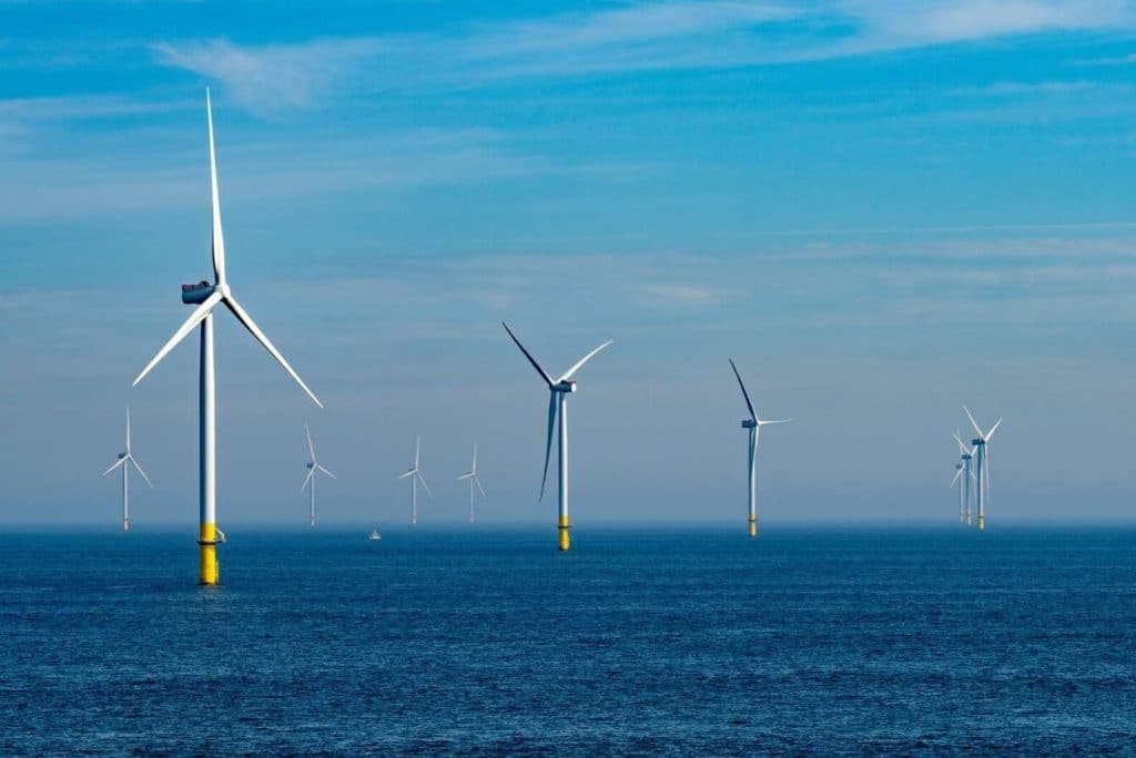 Moerdijk reageert op plannen voor nieuwe aanlandingen windenergie op zee