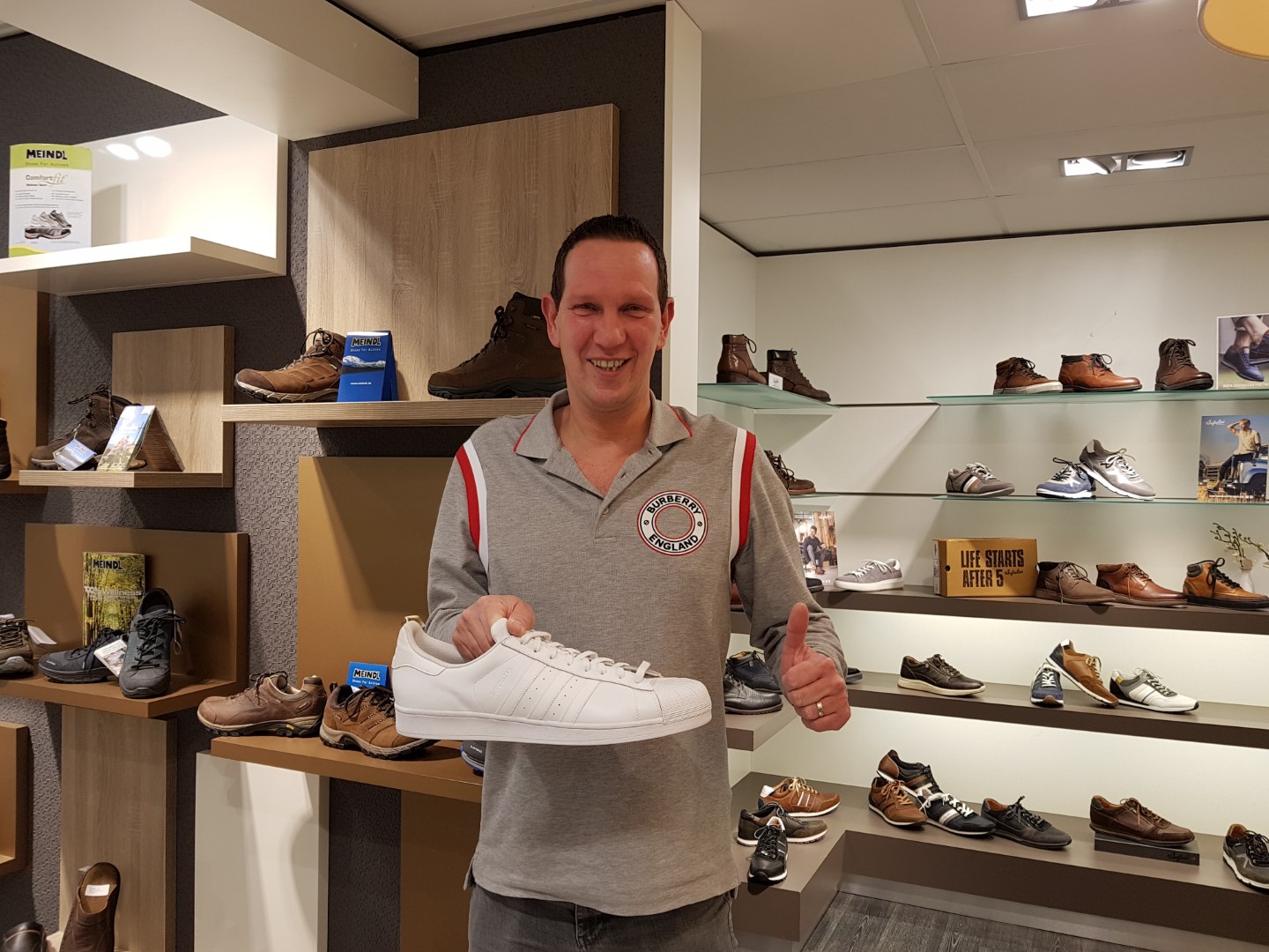 Ondernemersverhaal: Met Grote-schoenen.nl kom je een | gemeente Moerdijk