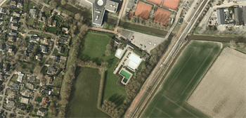 Afbeelding Fotos/Huidige situatie: Luchtfoto locatie Sporthal Zevenbergen