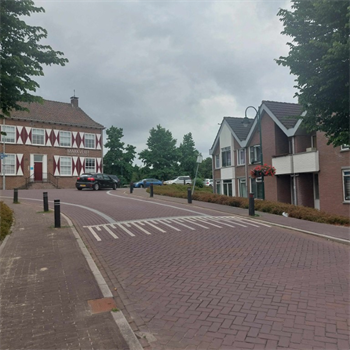 Afbeelding Fotos/Huidige situatie: Zicht op notariskantoor vanuit Voorstraat